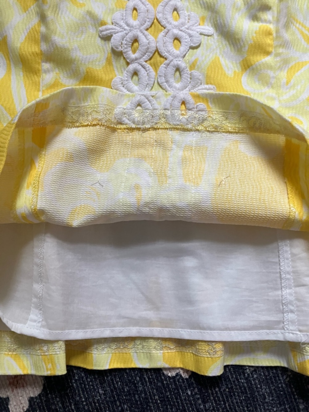 Lilly Pulitzer yellow and white floral embellished cotton Magnolia summer top 10 - Picture 13 of 14